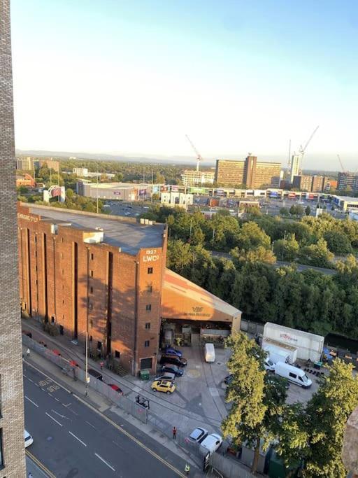 Central Manchester-1Br Apartment Free Parking-Cinema Room Exterior photo